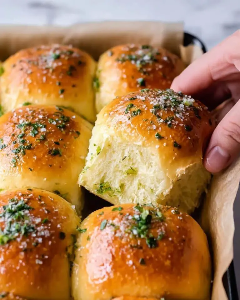 Garlic Parmesan Pull-Apart Rolls Recipe