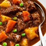 Slow Cooker Beef Stew with Red Wine and Tender Vegetables Recipe