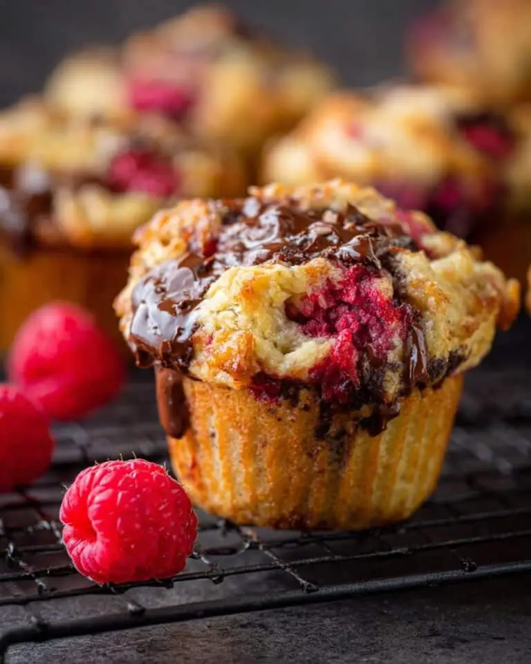 Dark Chocolate Chunk Raspberry Crumb Muffins Recipe