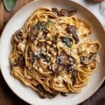 Caramelized Leek and Mushroom Gruyère Pasta Recipe
