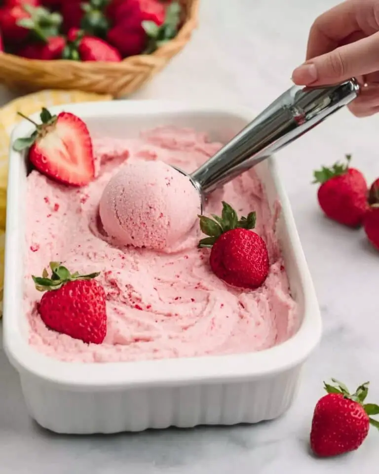 Strawberry Banana Frozen Yogurt Recipe
