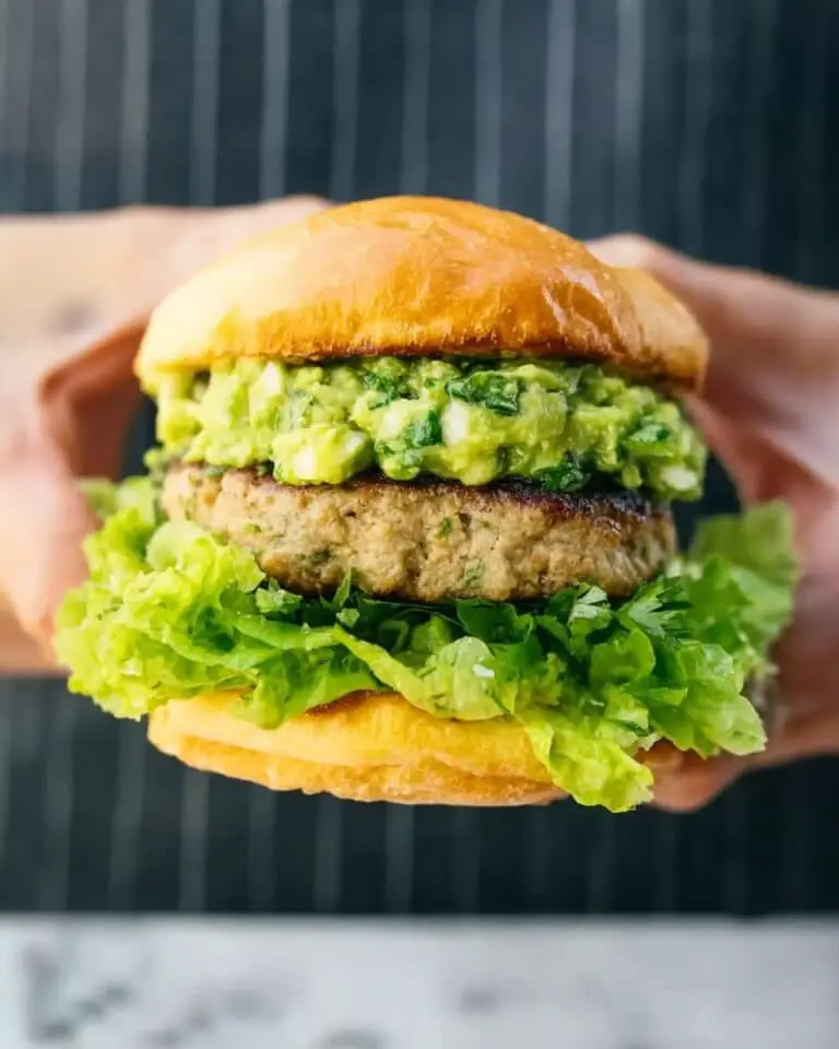 Spiced Jerk Burgers with Jalapeno-Mango Guacamole Recipe