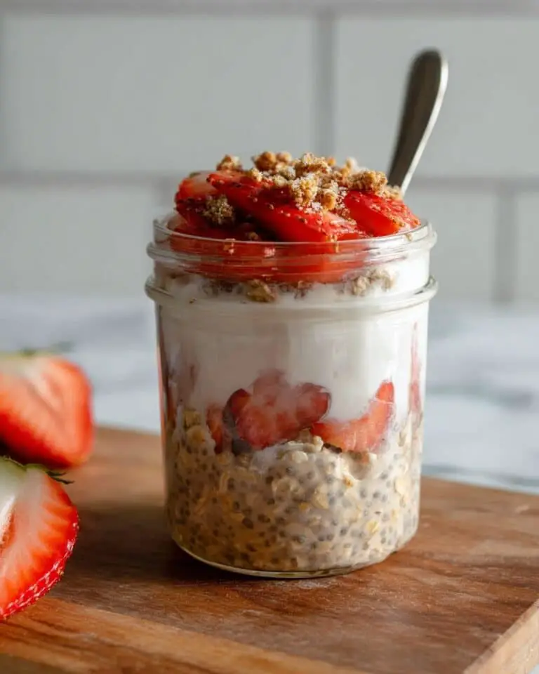 Berry Cheesecake Overnight Oats Recipe