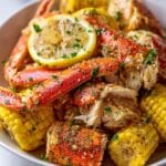 Baked Crab Legs in Garlic Butter Sauce Recipe