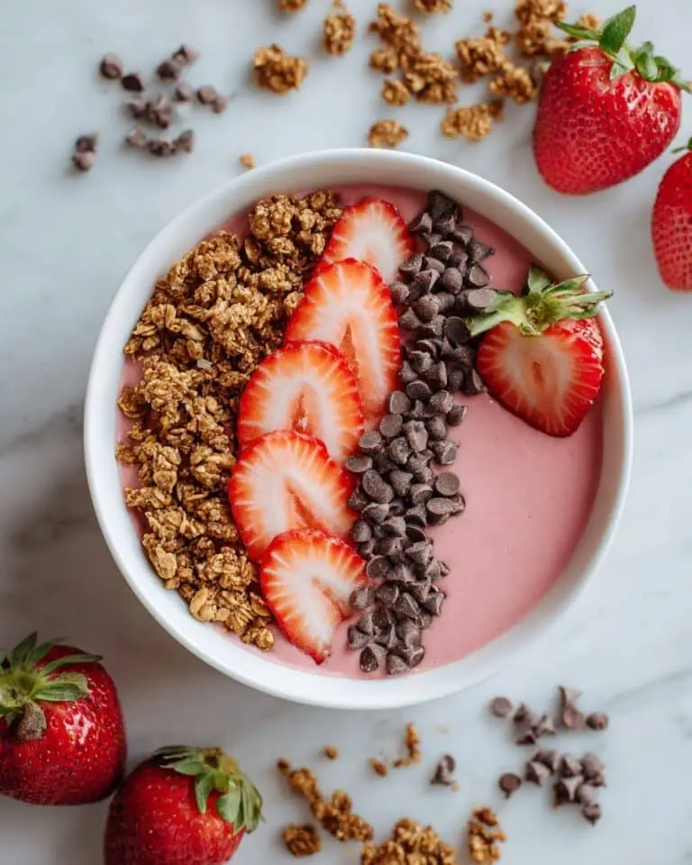 Strawberry Smoothie Bowl Recipe